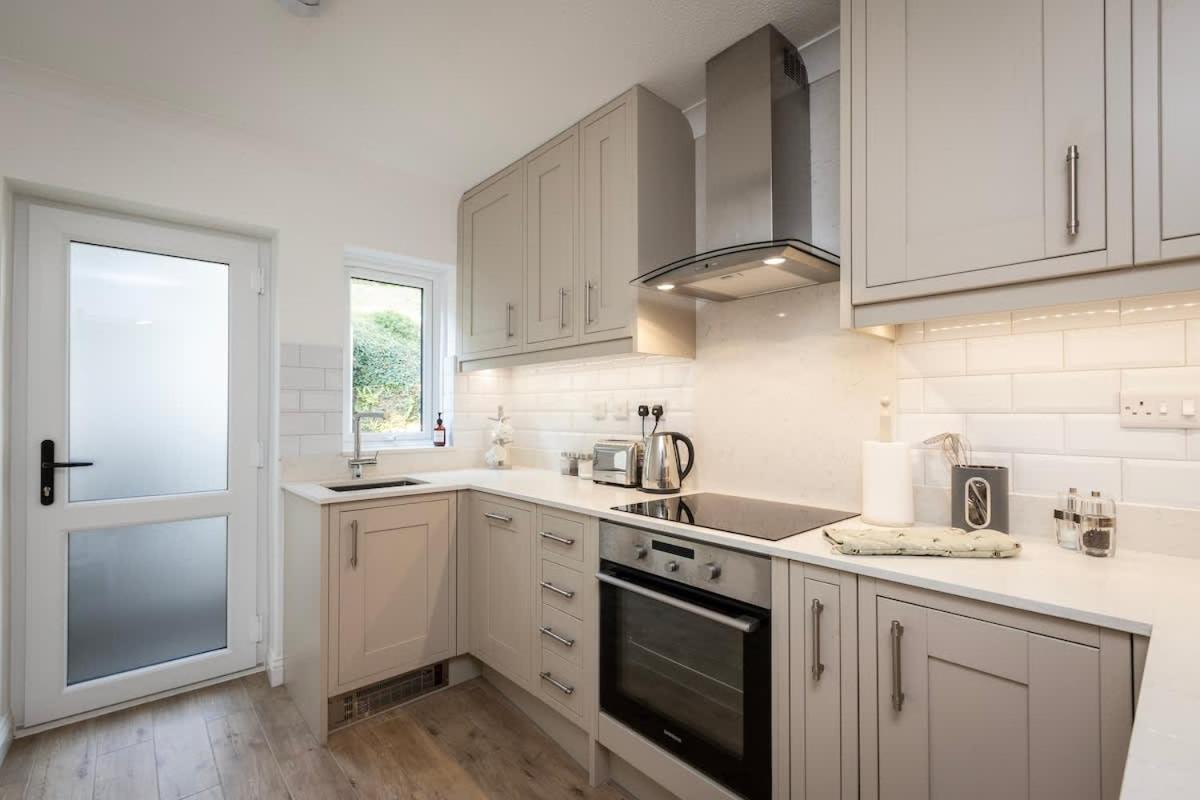 Fabulous High Street Townhouse With Stunning Views & Parking At 'Eagles Nest' Villa Falmouth Eksteriør bilde